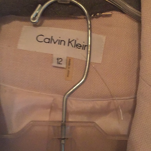 Suit - Picture 3 of 4